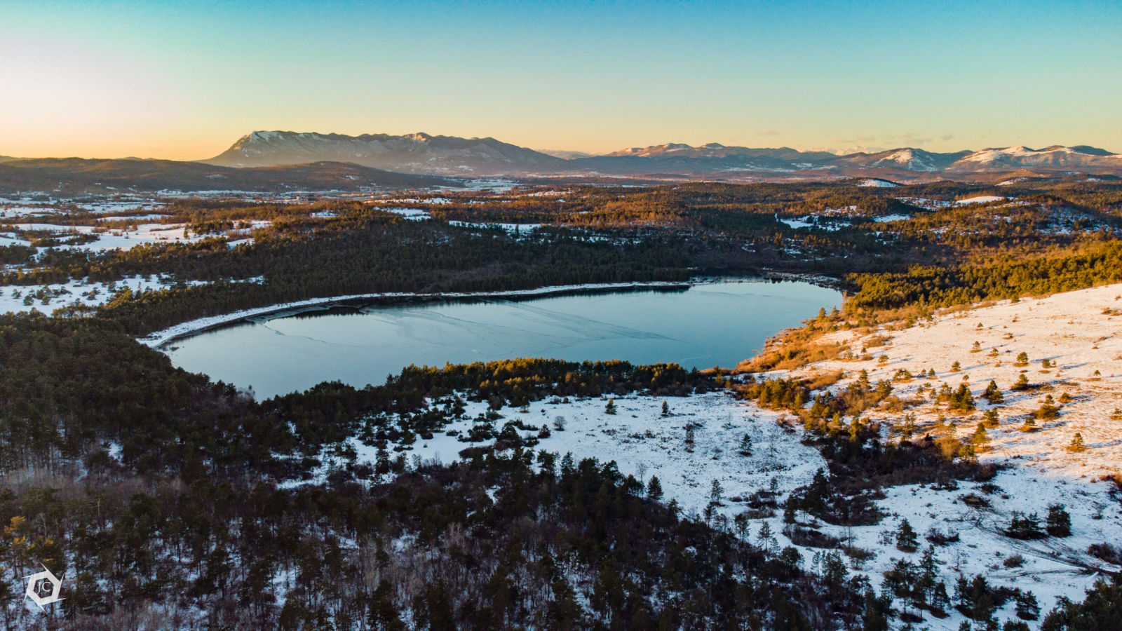 Petelinjsko jezero iz zraka