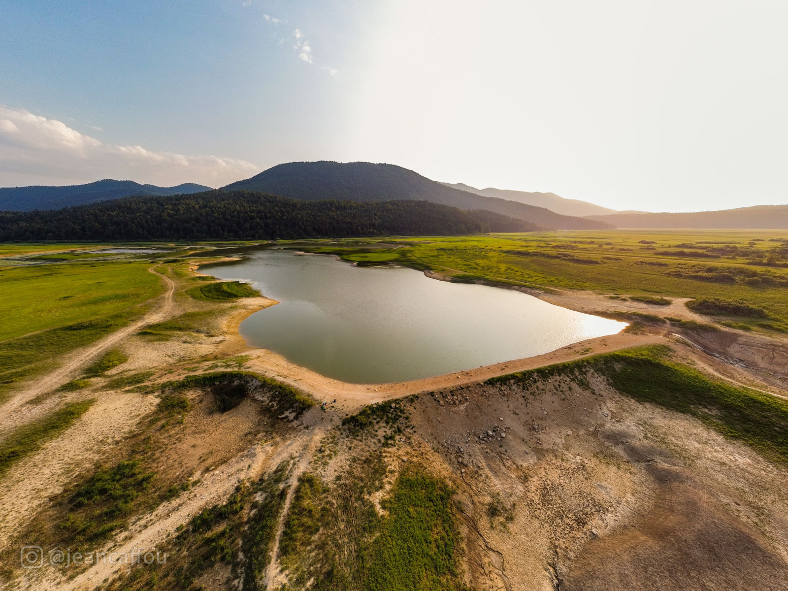 Umetno jezero v obdobju suše - Cerkniško polje