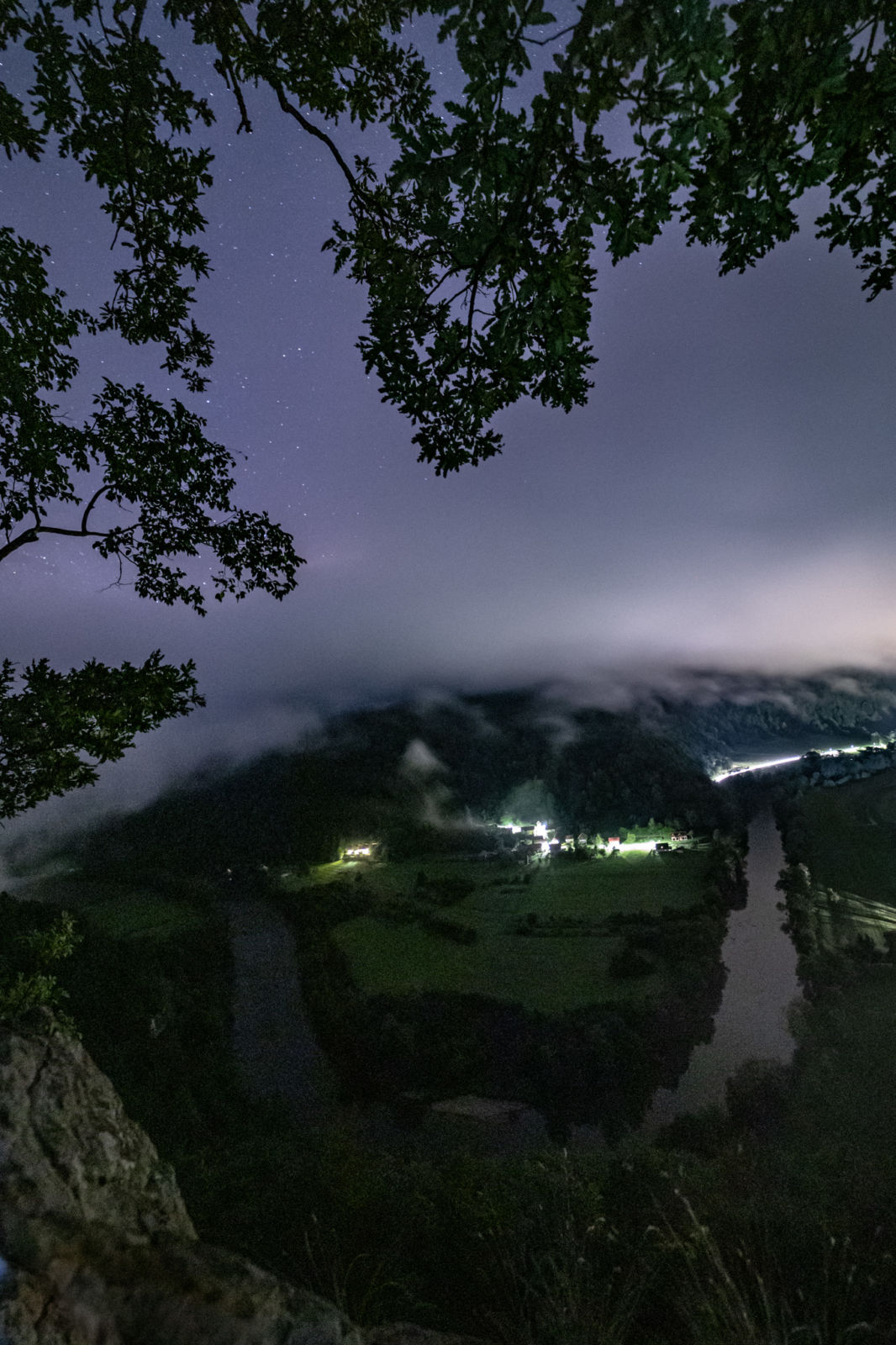 Okljuk Kolpe, nočna fotografija, Sodevska stena