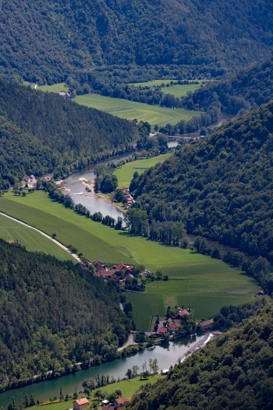 Pogled na "meander" kolpe iz razgledne točke Kozice