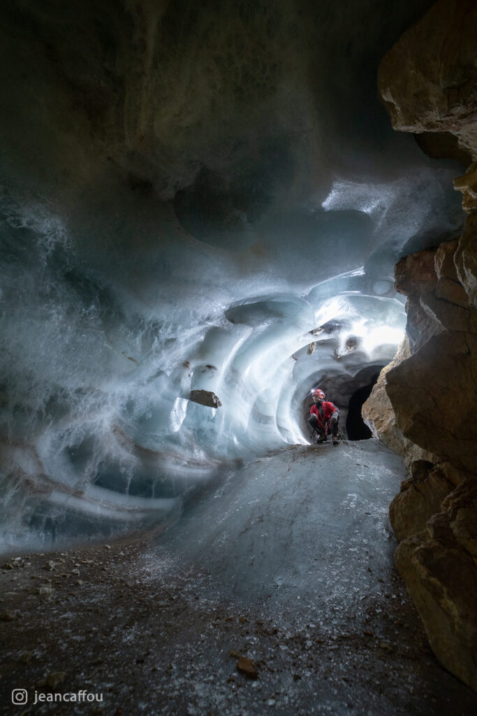 Chamber with facets in Paradana Ice Cave